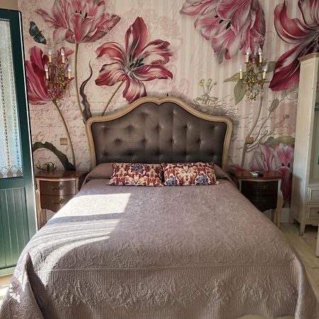 Hostal Boutique Puerta Del Sol Торрелавега Экстерьер фото