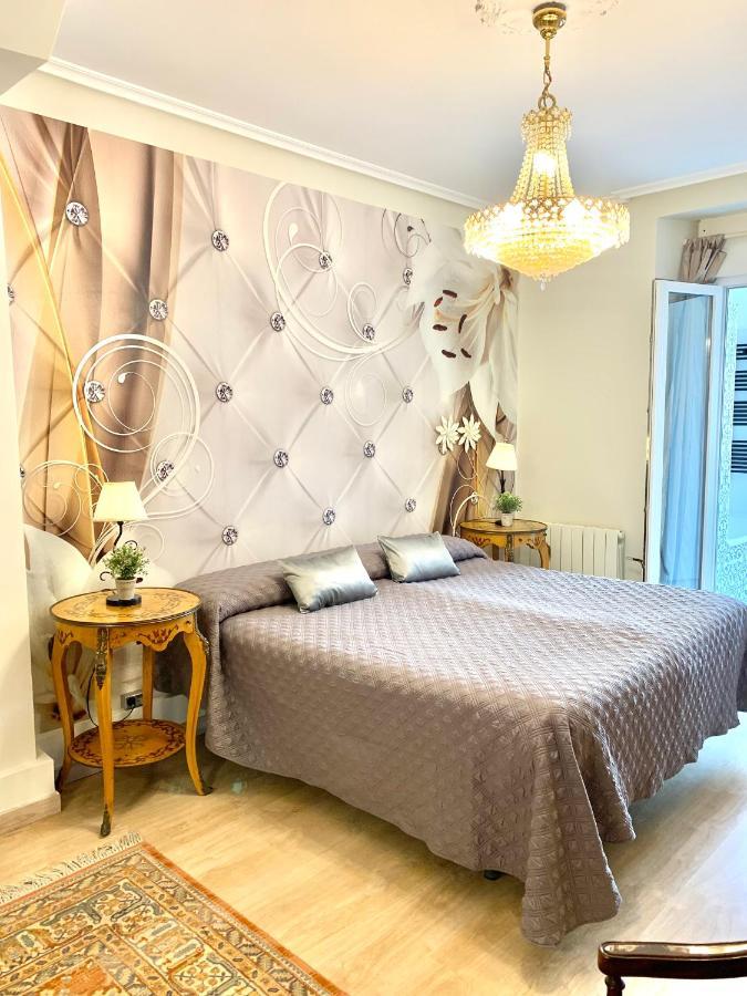 Hostal Boutique Puerta Del Sol Торрелавега Экстерьер фото