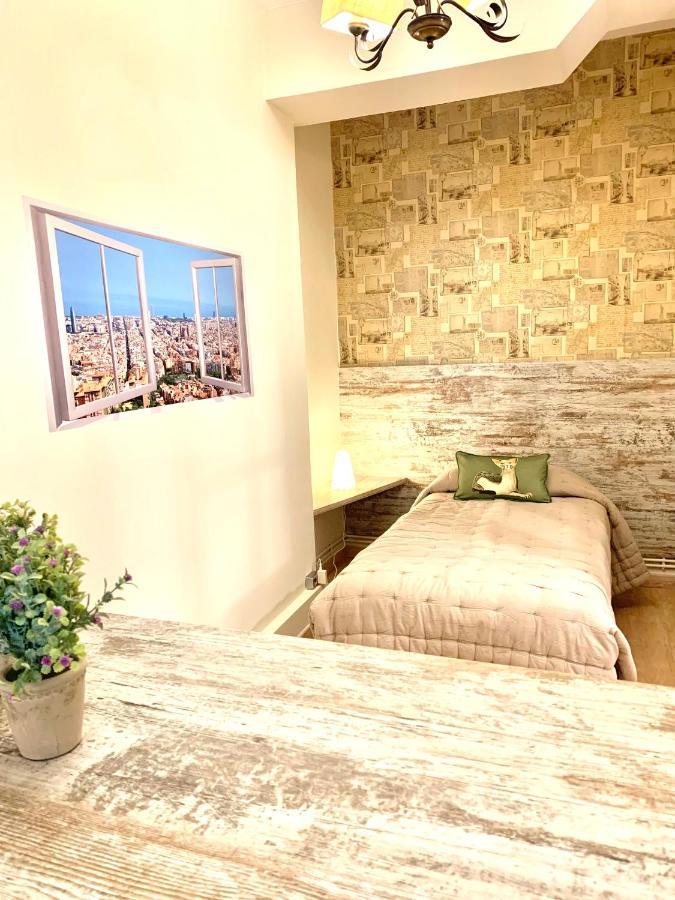 Hostal Boutique Puerta Del Sol Торрелавега Экстерьер фото