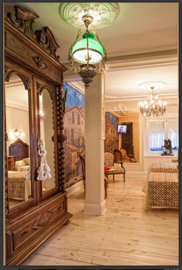 Hostal Boutique Puerta Del Sol Торрелавега Экстерьер фото