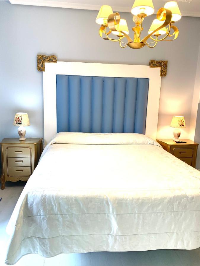 Hostal Boutique Puerta Del Sol Торрелавега Экстерьер фото