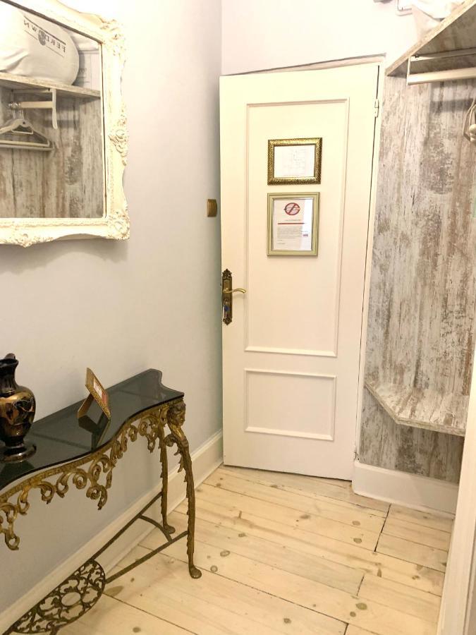 Hostal Boutique Puerta Del Sol Торрелавега Экстерьер фото